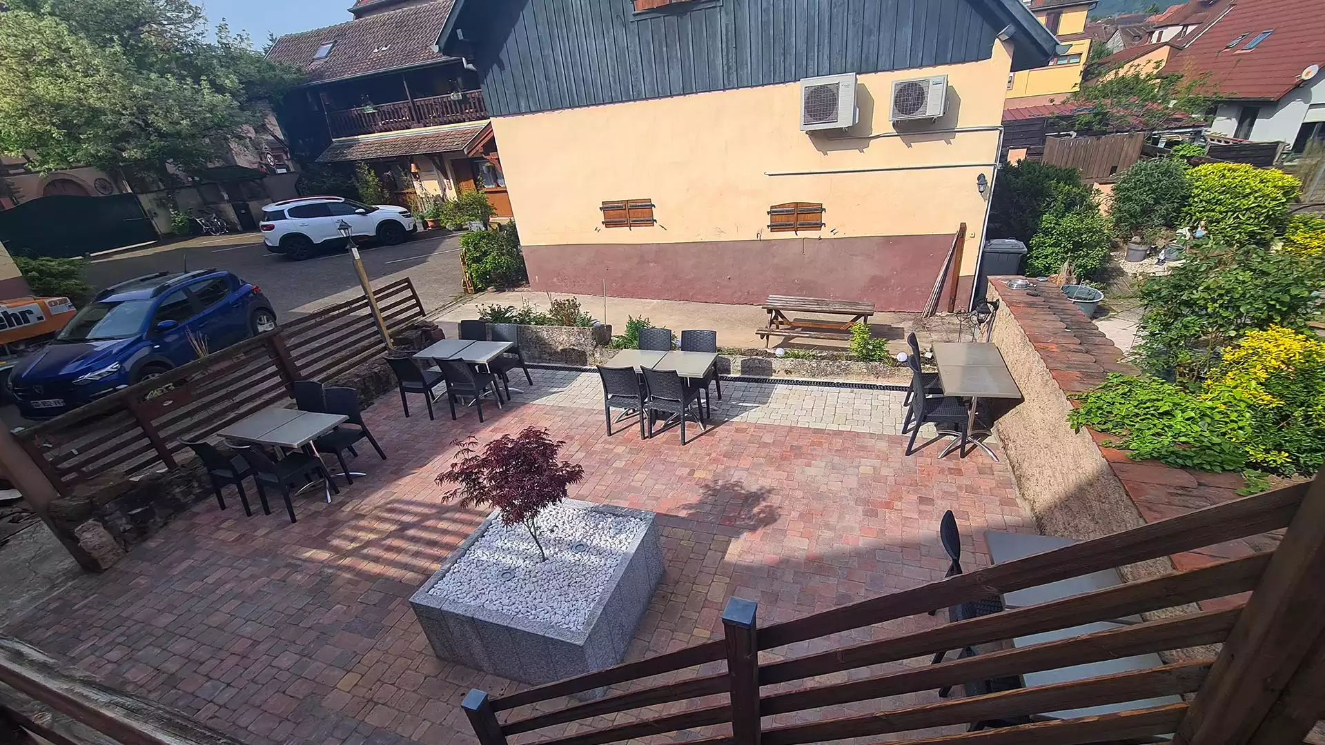 Erable à Béblenheim terrasse barbecue